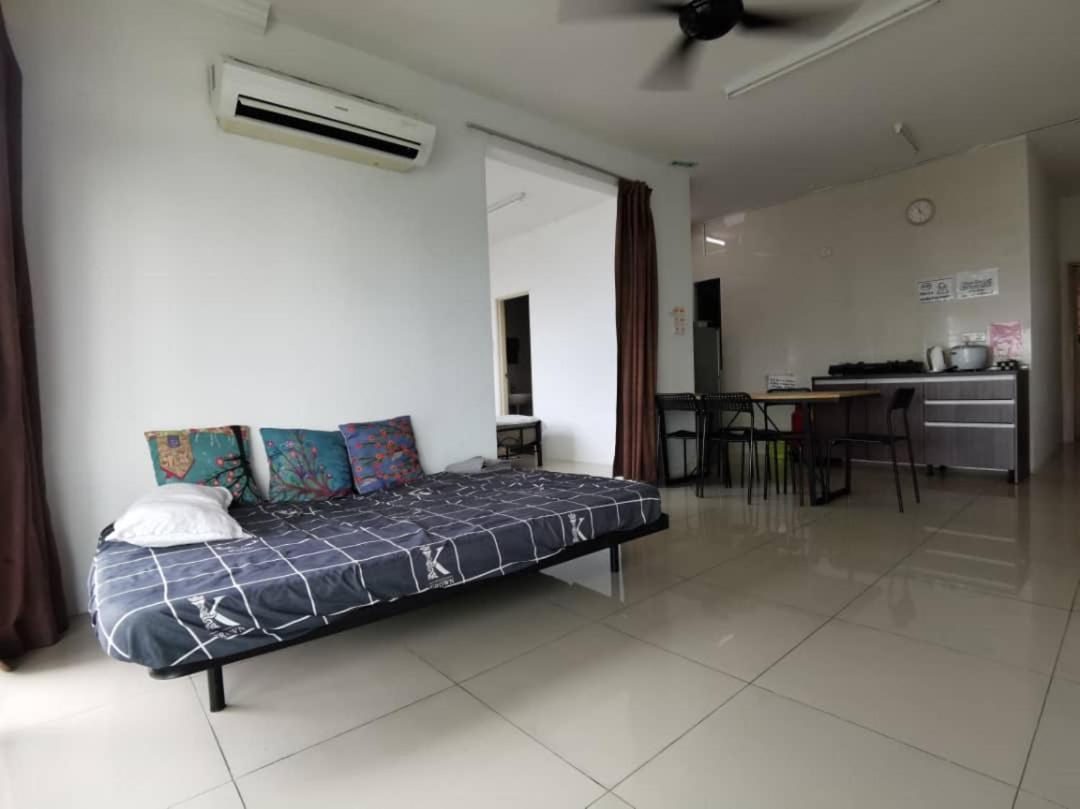 Vista Alam Serviced Apartment Near Idcc Sacc Pkns Uitm Msu Avisena Shah Alam Eksteriør billede