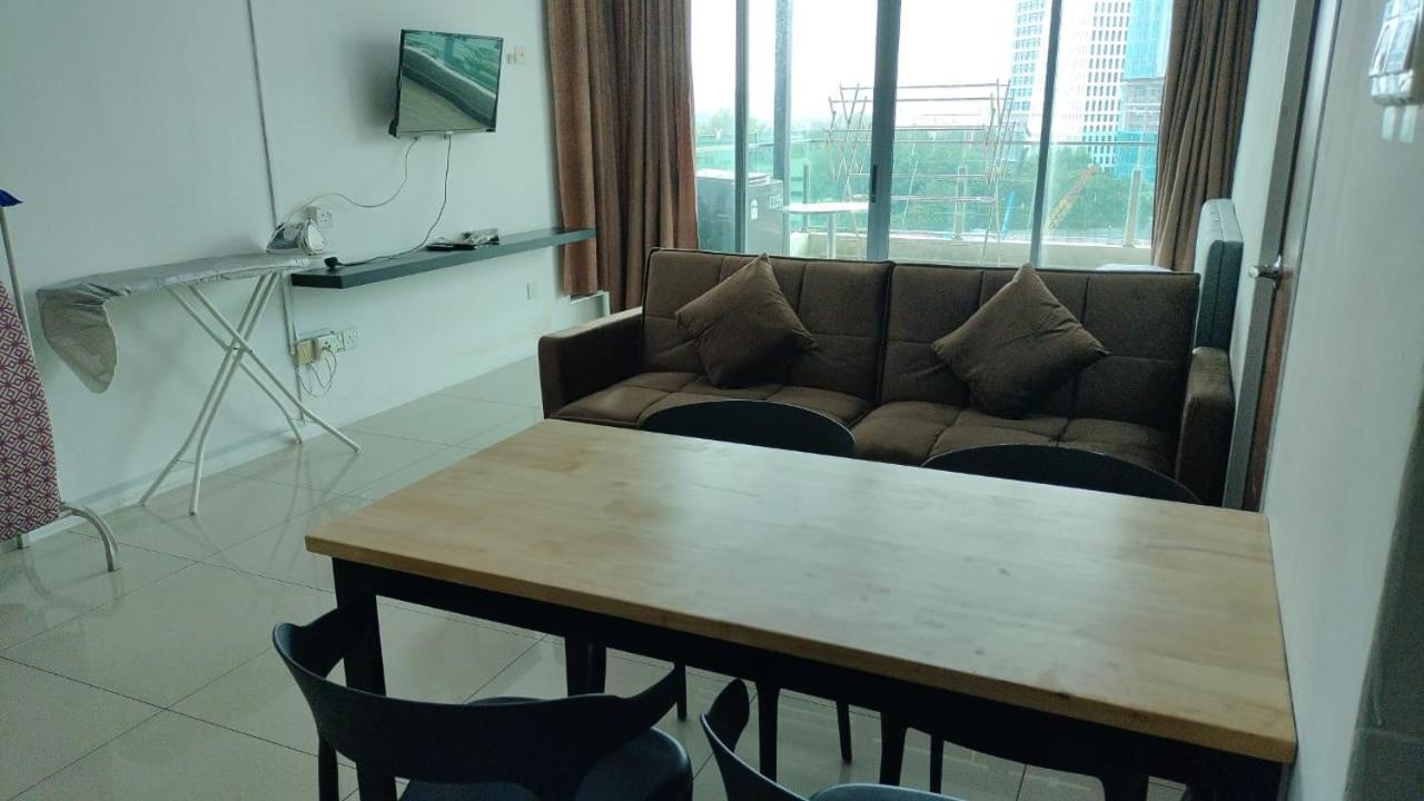 Vista Alam Serviced Apartment Near Idcc Sacc Pkns Uitm Msu Avisena Shah Alam Eksteriør billede